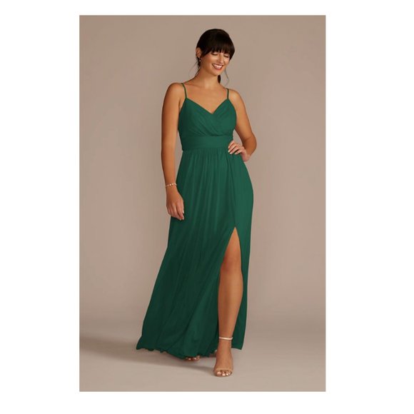 David's Bridal Dresses & Skirts - David's Bridal Spaghetti Strap Ruched Waist Mesh Bridesmaid Dress